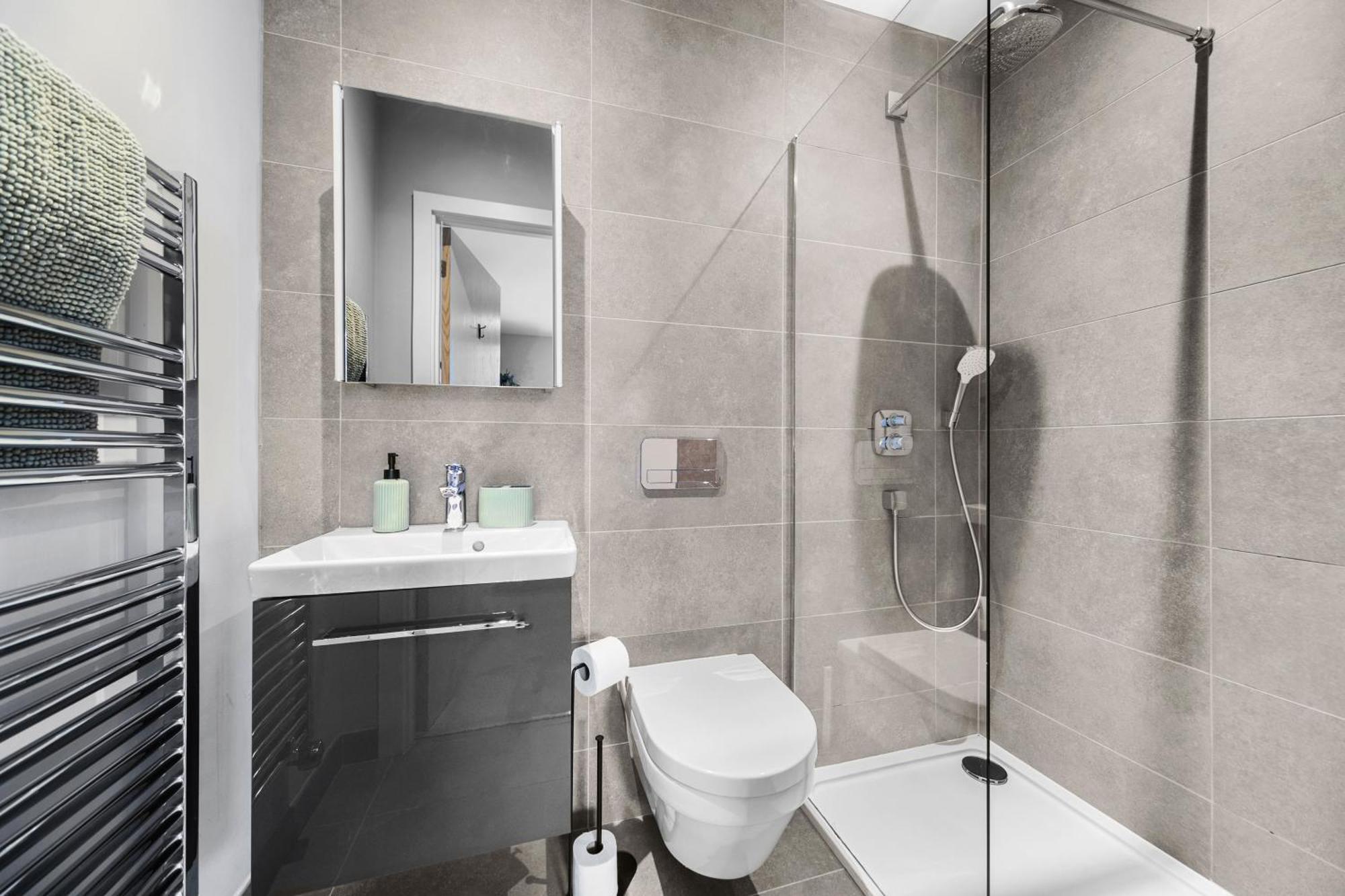 Lambert House Two Apartment Harrogate Bagian luar foto
