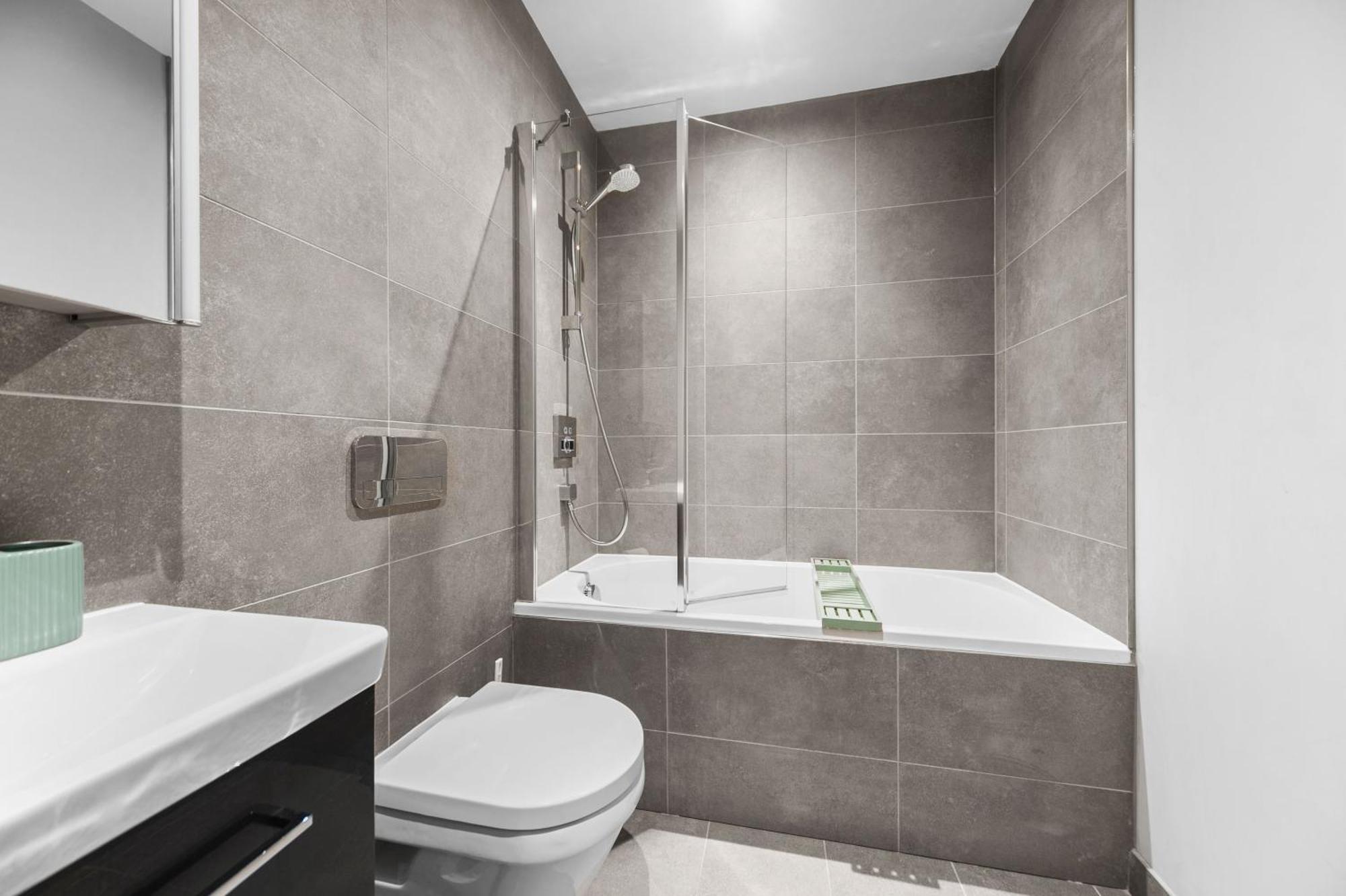 Lambert House Two Apartment Harrogate Bagian luar foto